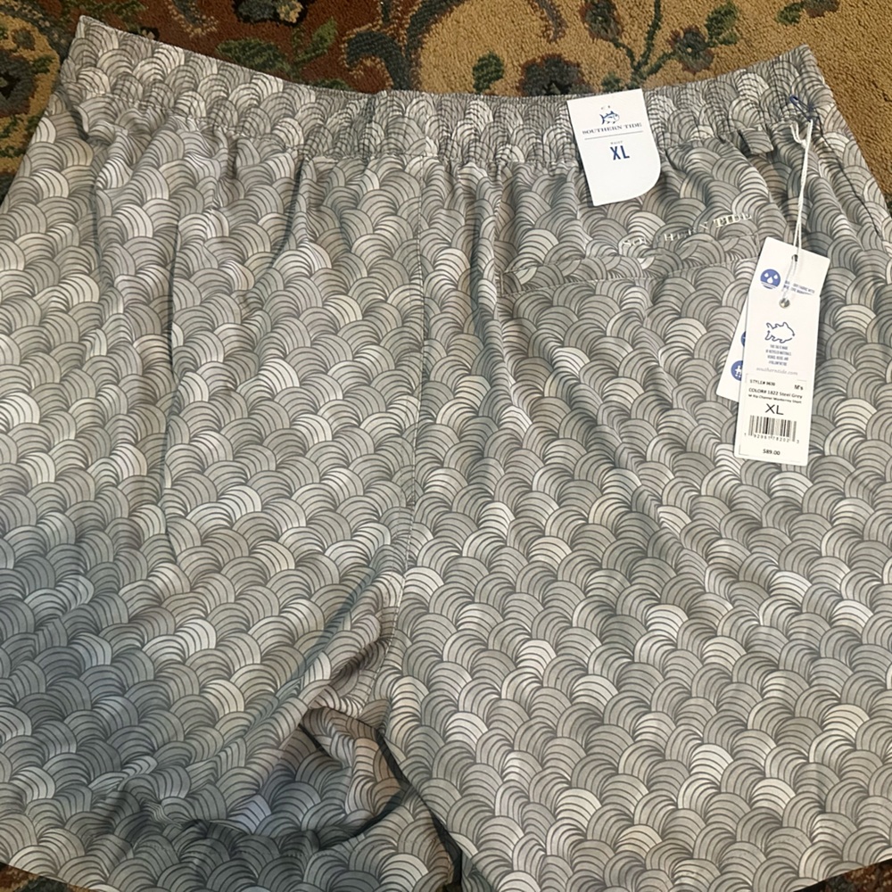 NWT Southern Tide Men’s Swim Trunks
